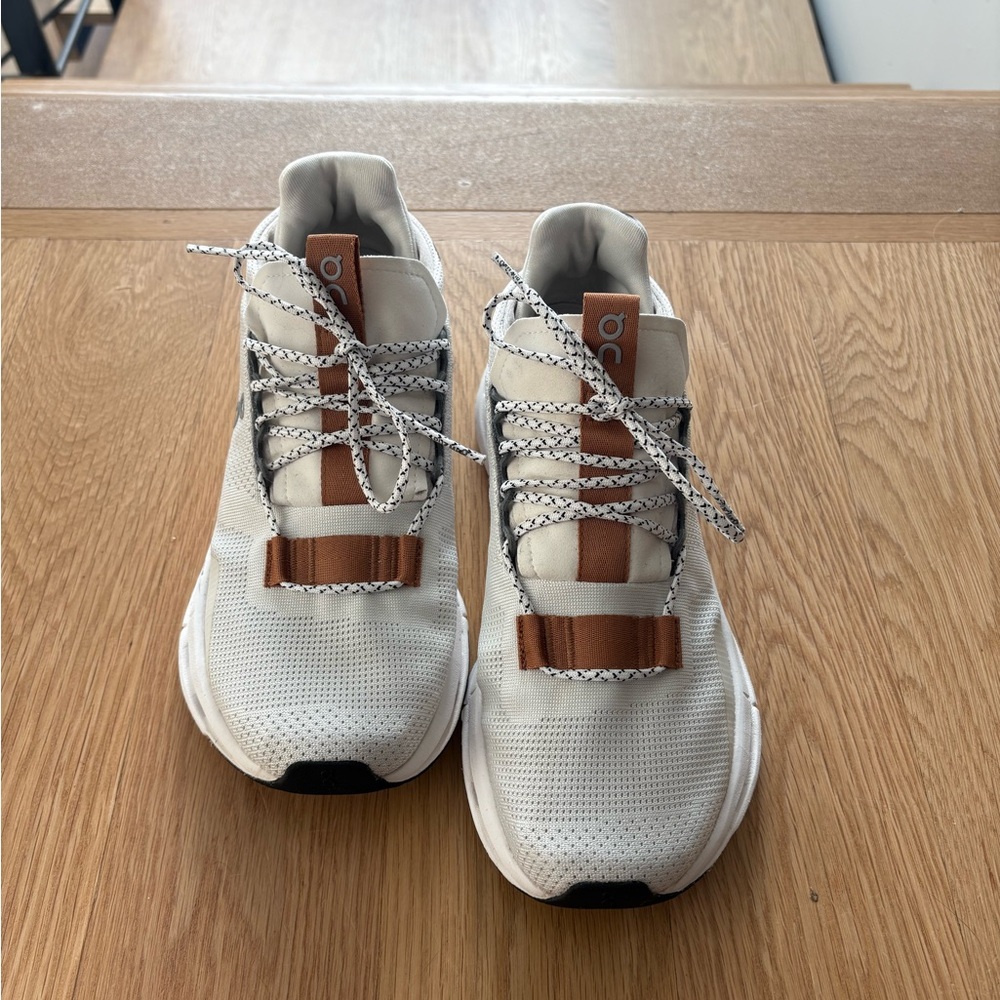 On Running Cloud Nova Sneakers